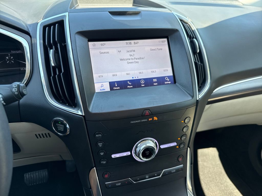 Used 2020 Ford Edge Titanium FWD image 18