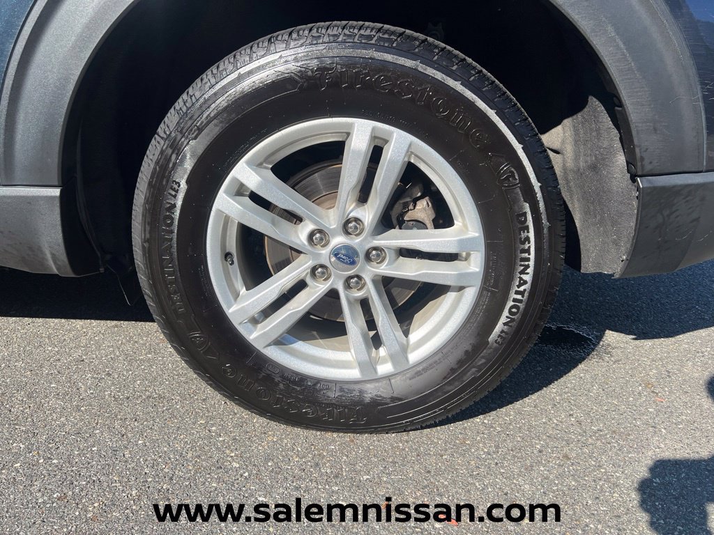 Used 2022 Ford Explorer XLT w/ Equipment Group 202A AWD/4WD image 28