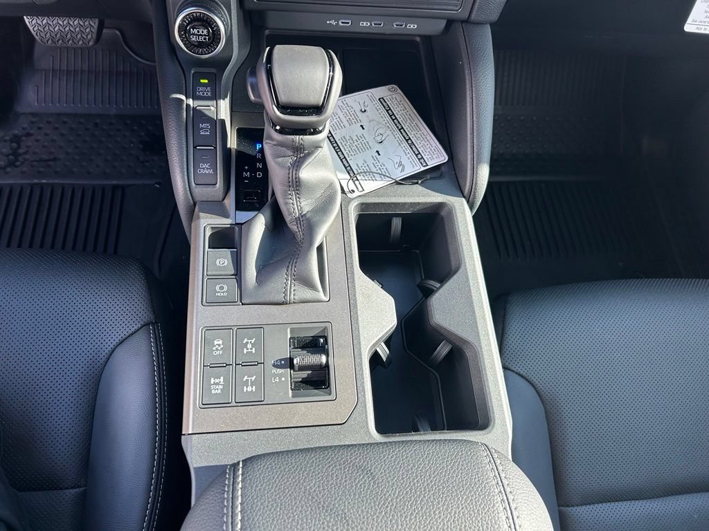 Used 2027 Toyota Land Cruiser AWD/4WD image 18