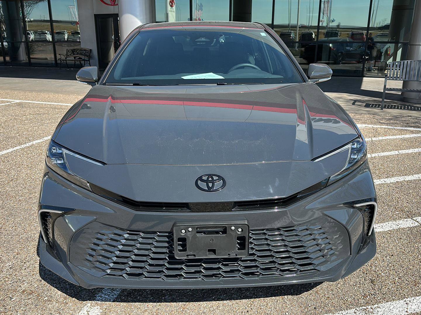 Used 2025 Toyota Camry XSE FWD image 8