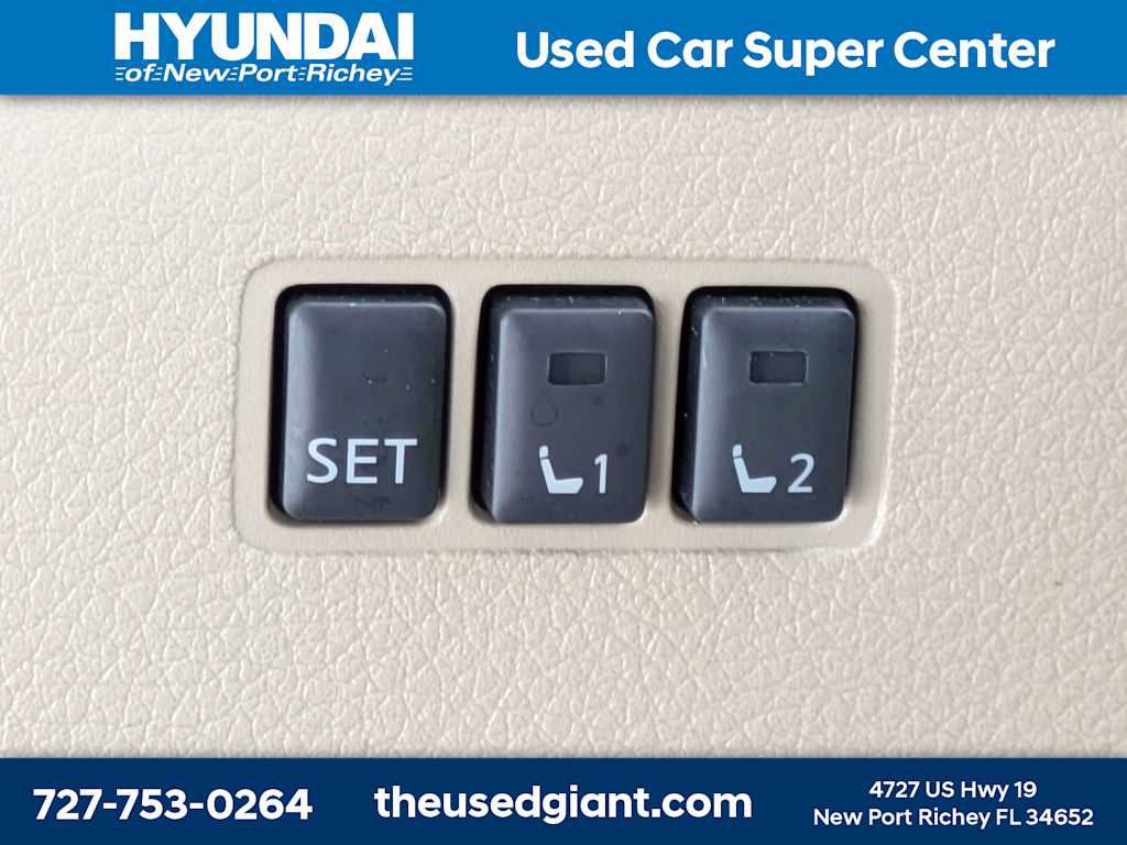 Used 2019 Nissan Rogue SL w/ Premium Package FWD image 24