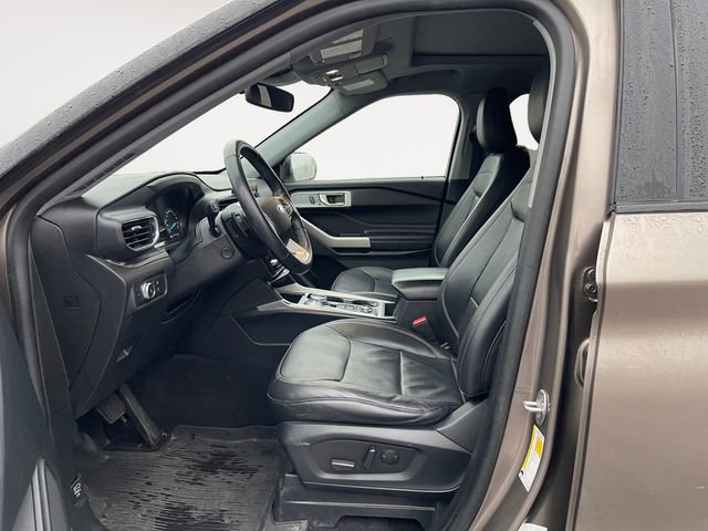 Used 2021 Ford Explorer Limited w/ Class III Trailer Tow Package image 9