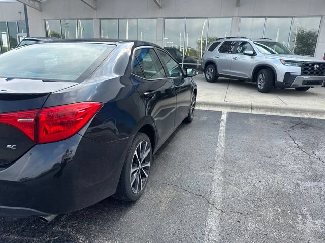 Used 2017 Toyota Corolla SE w/ Carpet Mat Package (TMS) FWD image 3