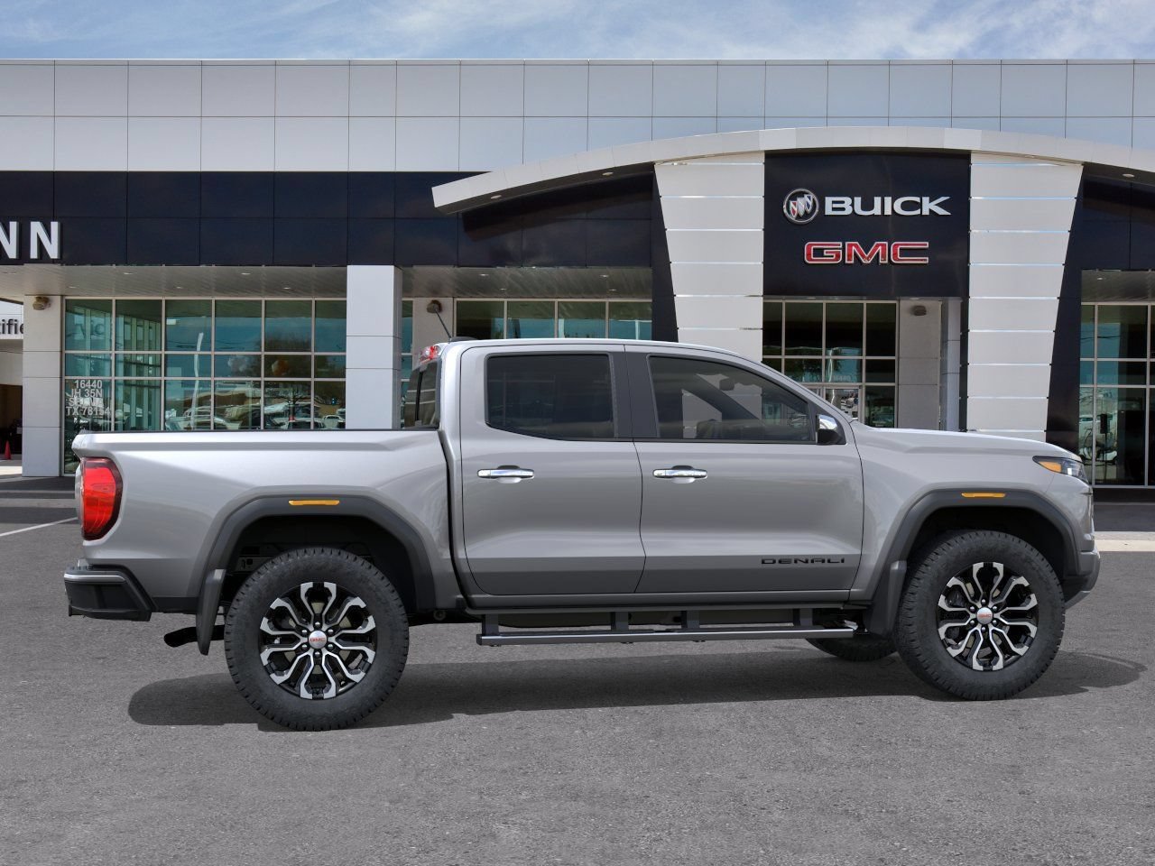 New 2026 GMC Canyon Denali w/ LPO, Black Badging Package AWD/4WD image 5