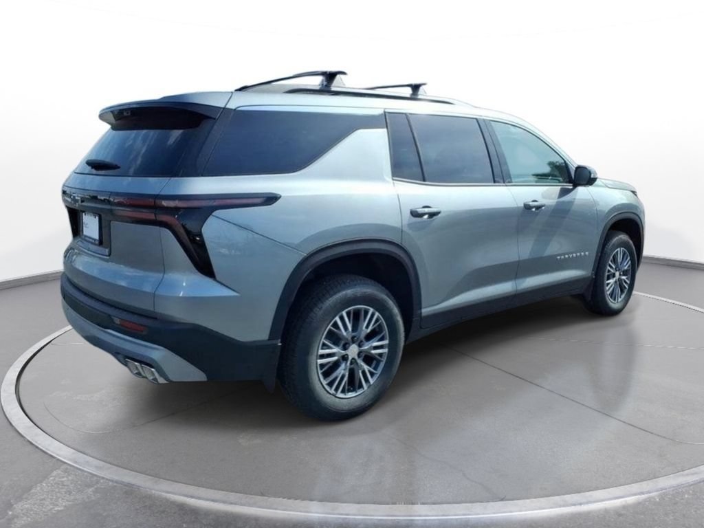 New 2026 Chevrolet Traverse LT w/ Driver Confidence Package FWD image 3