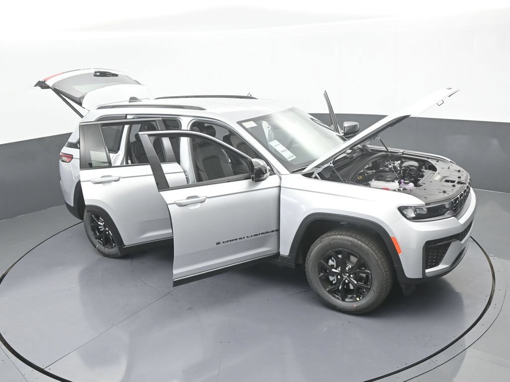 New 2026 Jeep Grand Cherokee Altitude RWD image 54