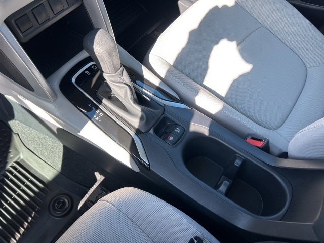 Used 2024 Toyota Corolla Cross L image 24
