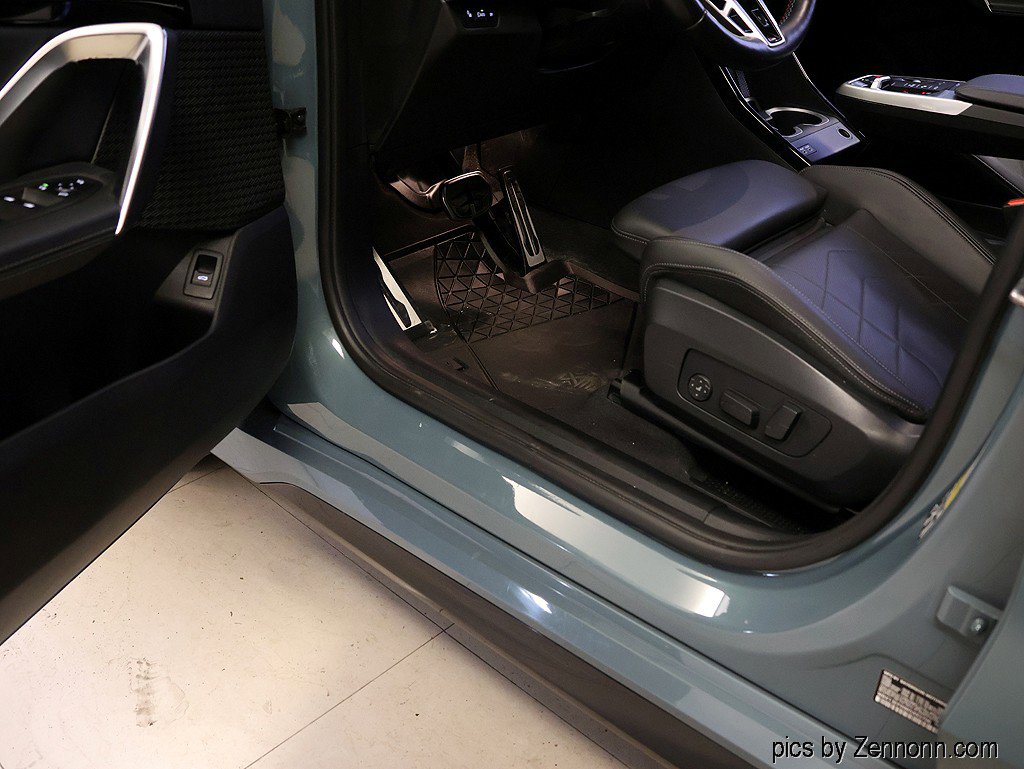 Certified 2024 BMW X1 M35i w/ Premium Package image 28