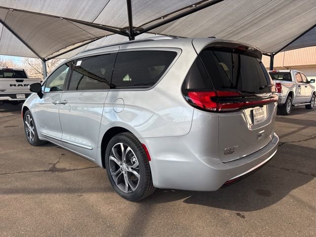 New 2026 Chrysler Pacifica Pinnacle FWD image 4