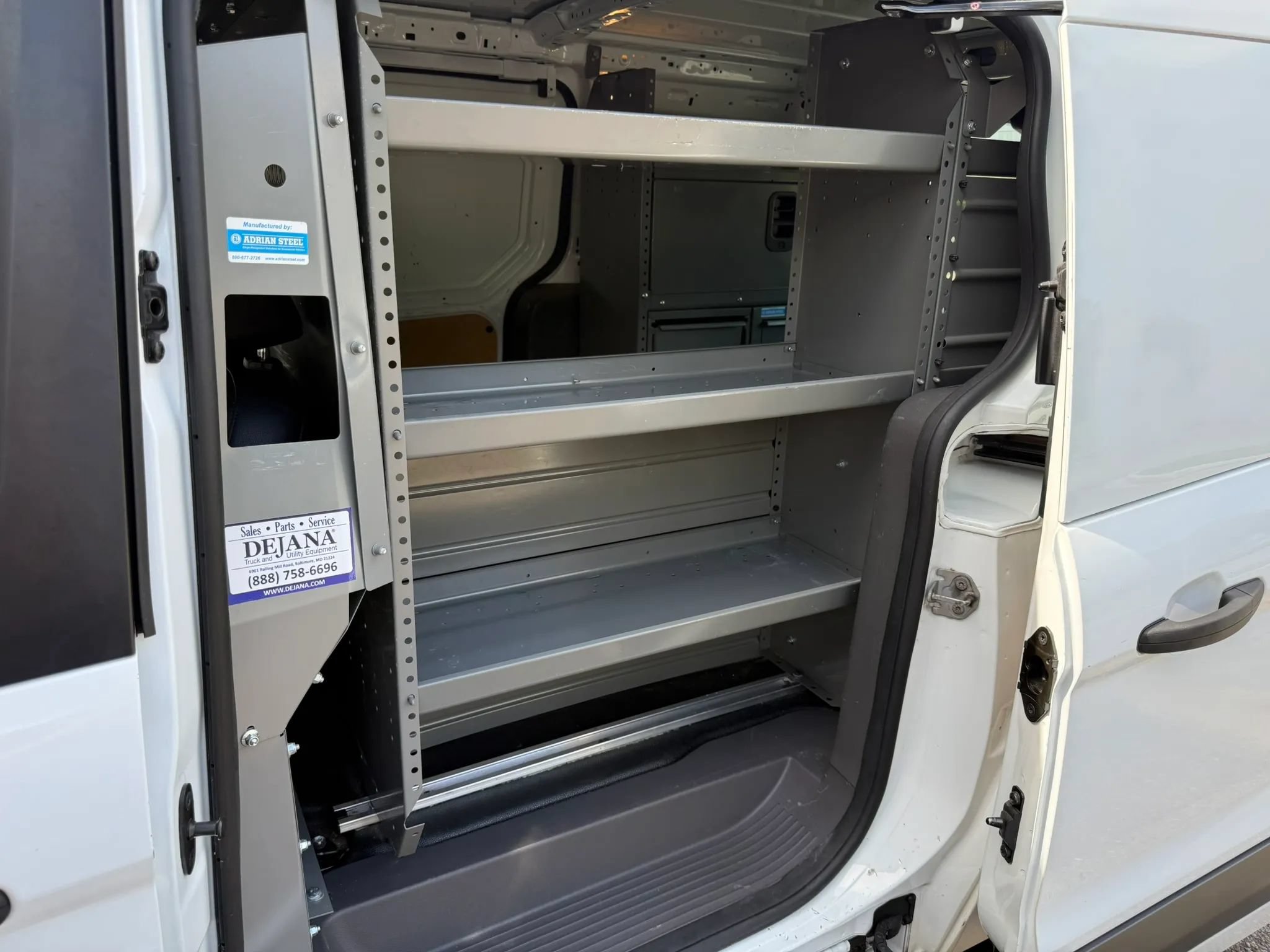 Used 2019 Ford Transit Connect XL FWD image 28
