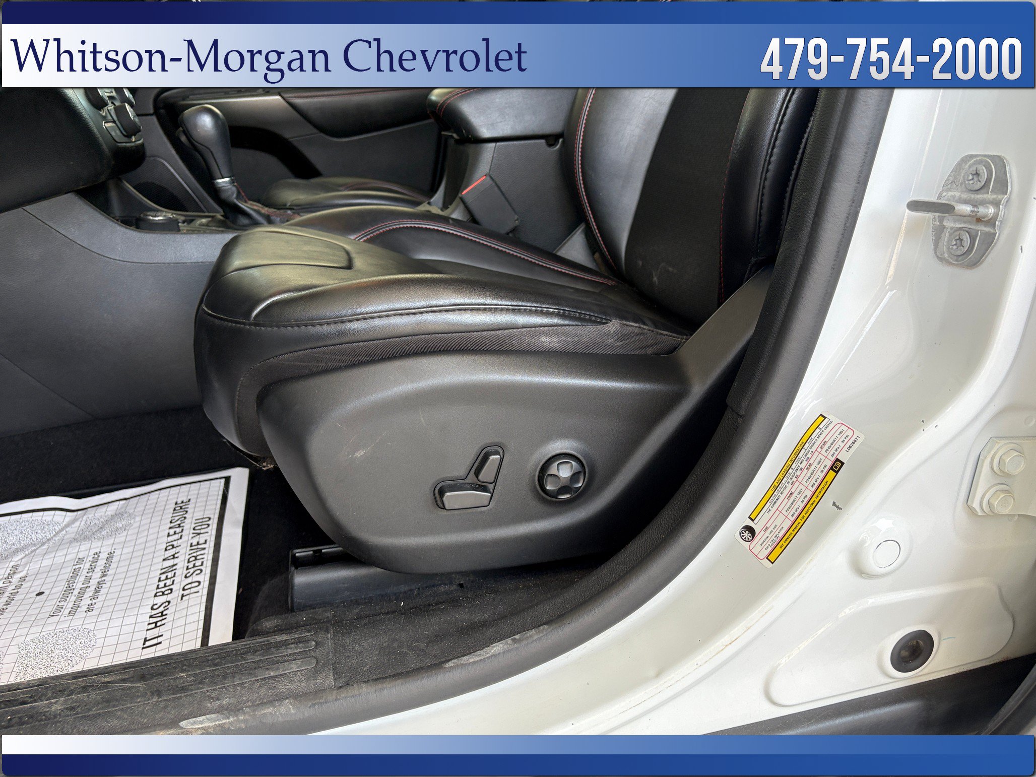 Used 2020 Jeep Cherokee Trailhawk w/ Comfort/Convenience Group AWD/4WD image 12