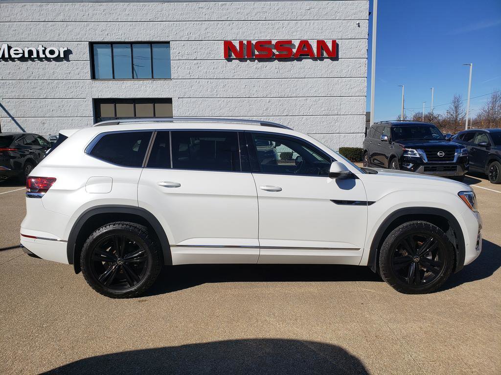 Used 2024 Volkswagen Atlas SEL Premium R-Line image 11