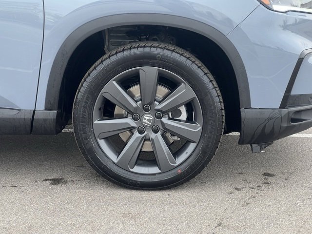 New 2025 Honda Pilot Sport image 11