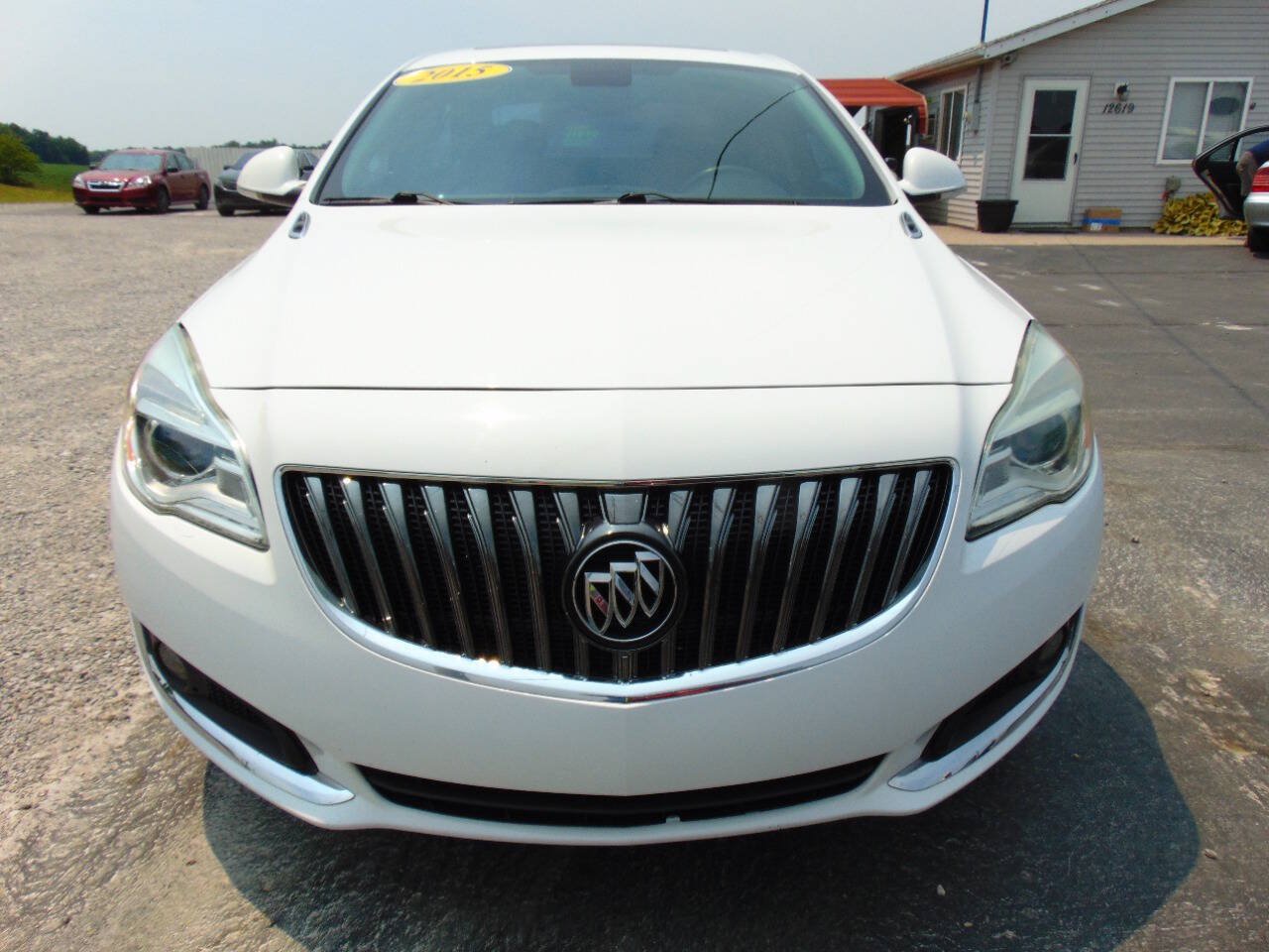 Used 2015 Buick Regal FWD image 3