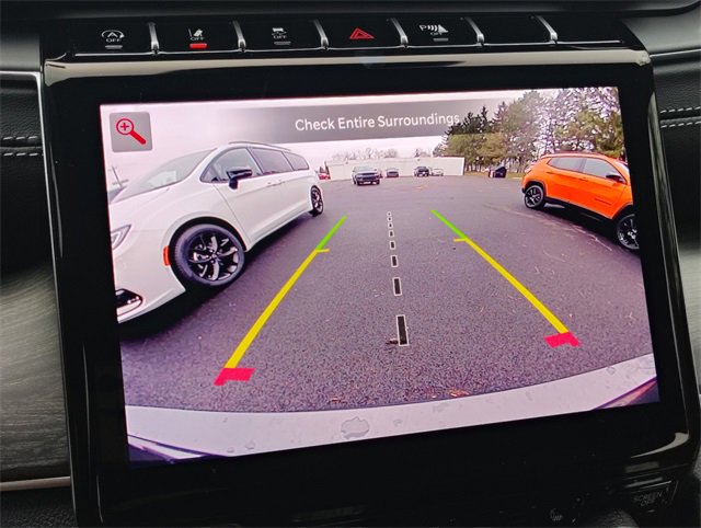 New 2025 Jeep Grand Cherokee L Limited w/ Black Appearance Package image 4