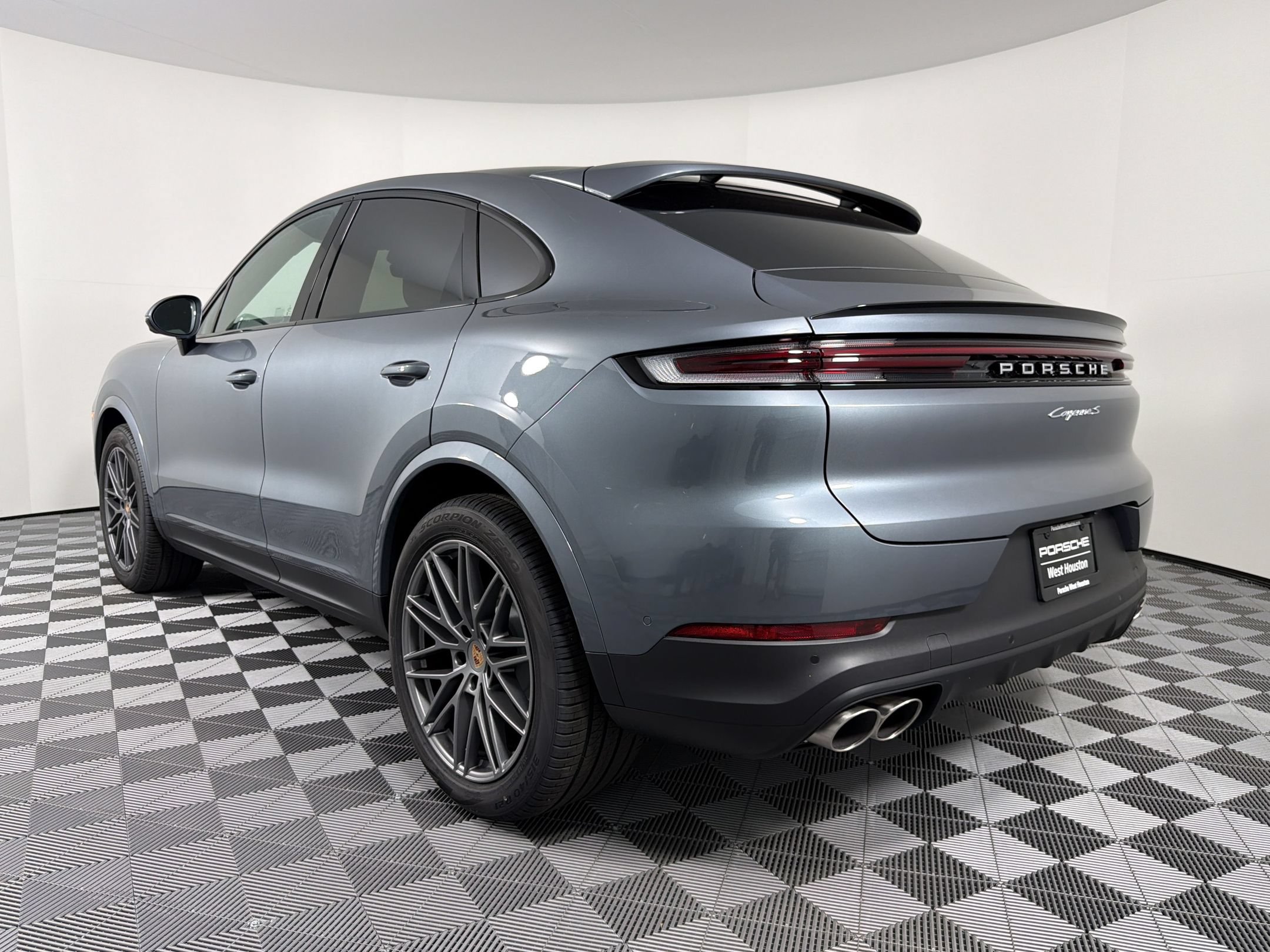 New 2026 Porsche Cayenne S AWD/4WD image 3