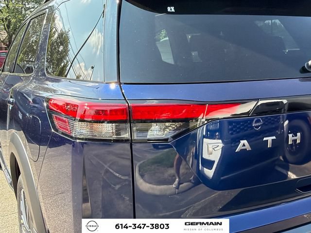 New 2026 Nissan Pathfinder Platinum AWD/4WD image 8