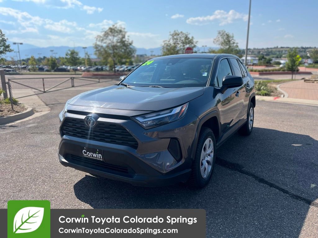 Used 2024 Toyota RAV4 LE image 4