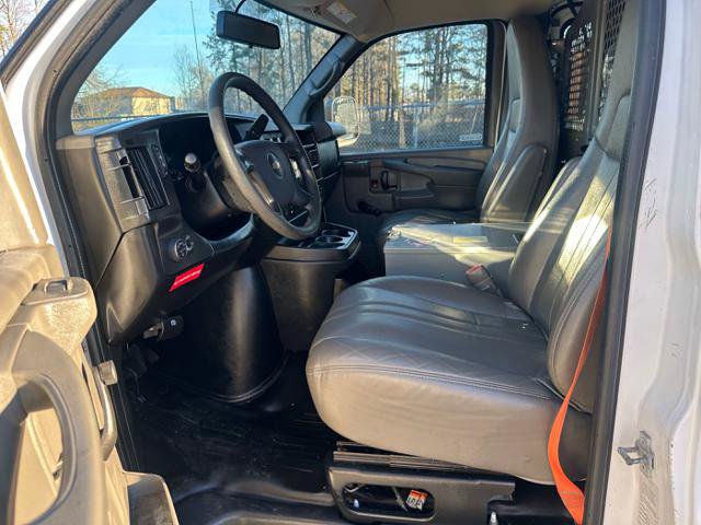 Used 2013 Chevrolet Express 2500 image 17