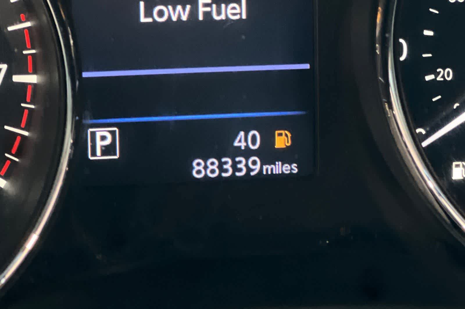 Used 2019 Nissan Rogue SV FWD image 26