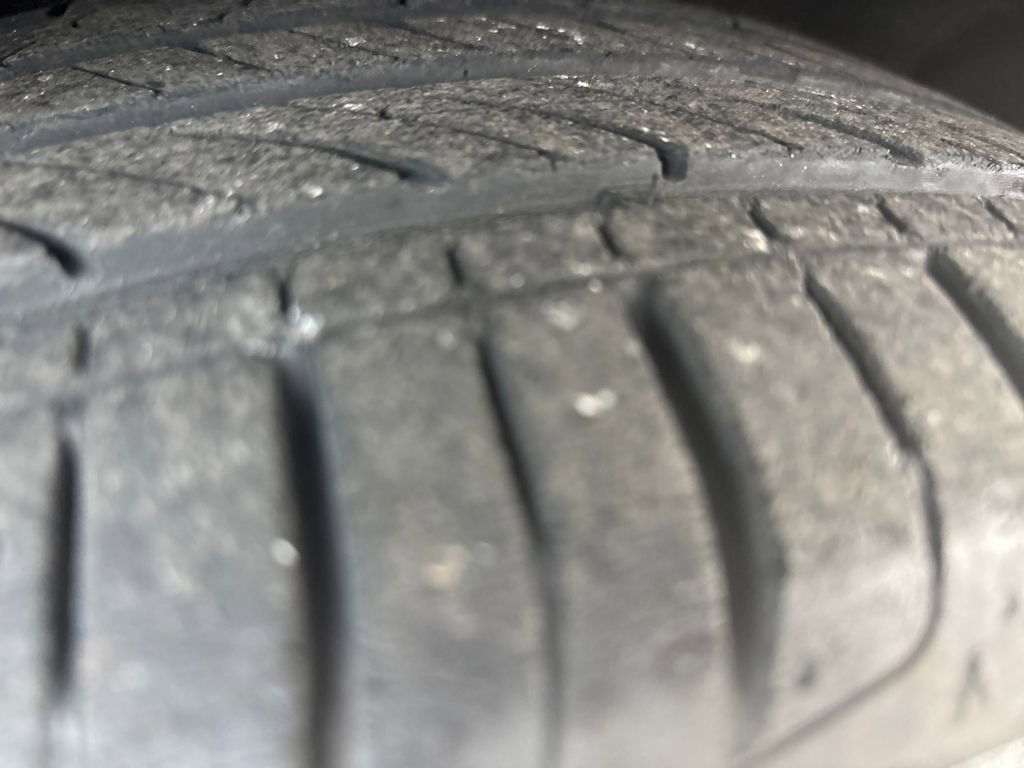 Used 2020 Buick Envision Essence w/ Experience Buick Package image 35