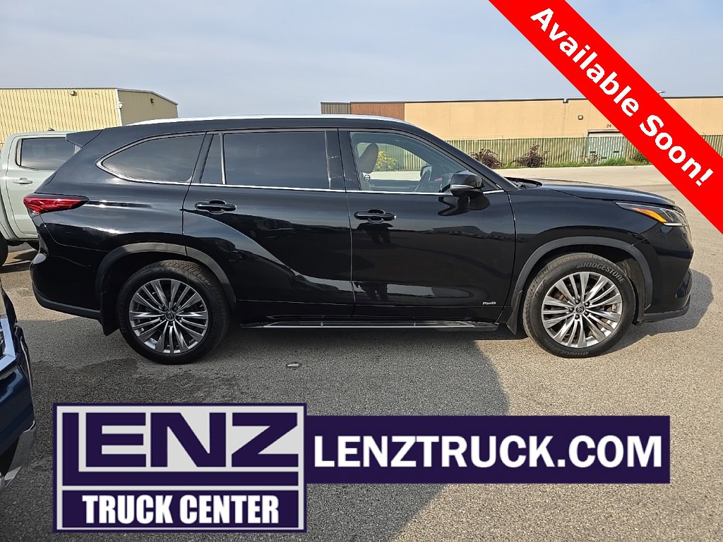 Used 2023 Toyota Highlander Limited