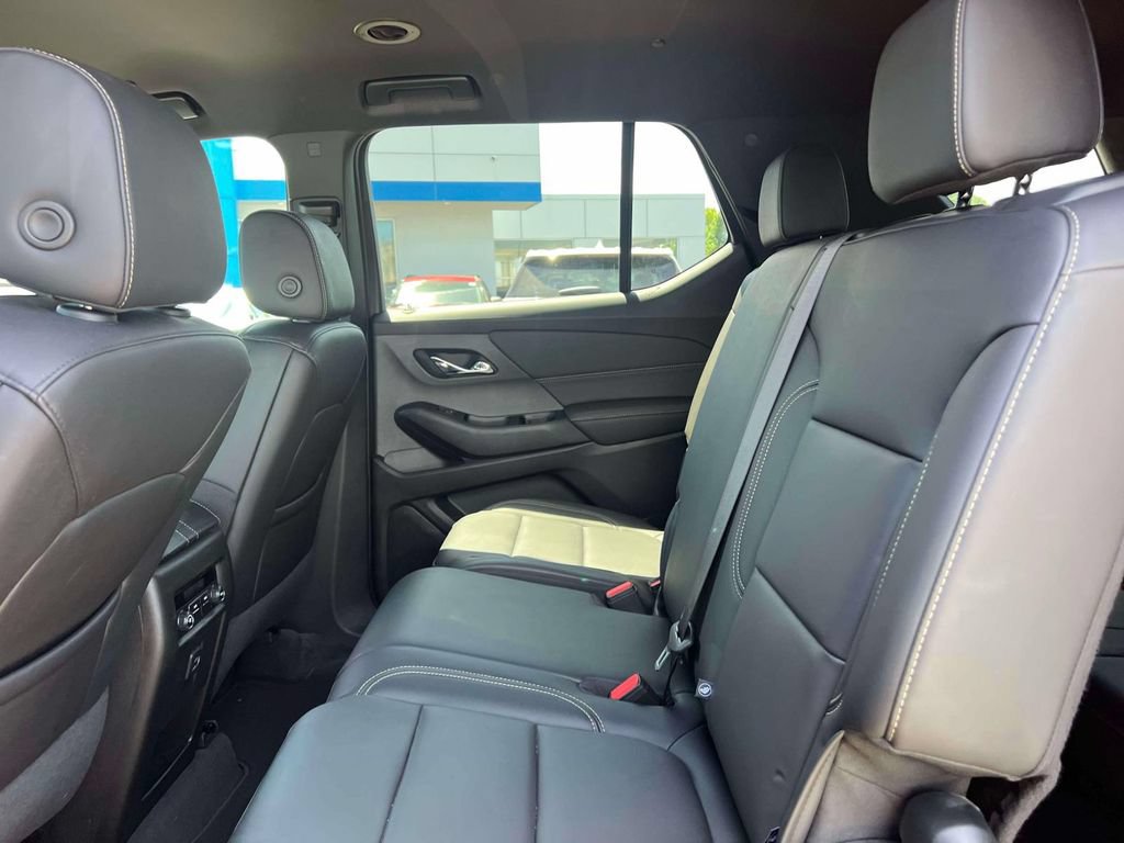 Used 2023 Chevrolet Traverse LT AWD/4WD image 12