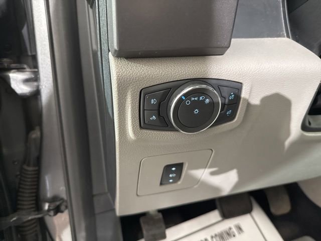 Used 2015 Ford F150 XLT w/ Equipment Group 301A Mid AWD/4WD image 22