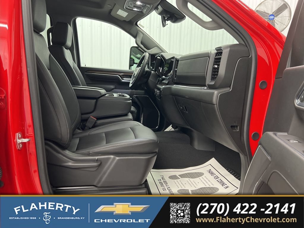Used 2024 Chevrolet Silverado 3500 LT w/ Convenience Package AWD/4WD image 15