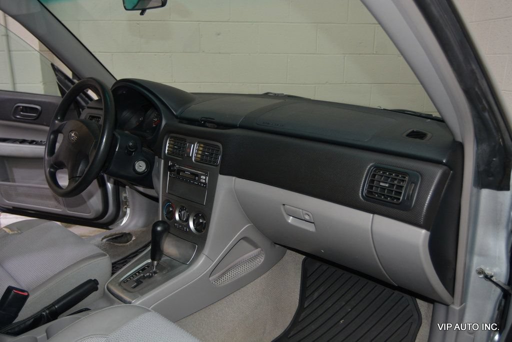 Used 2004 Subaru Forester 2.5X AWD/4WD image 16