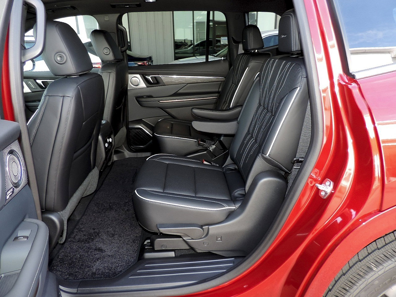 New 2026 Buick Enclave Avenir w/ Super Cruise Package image 17