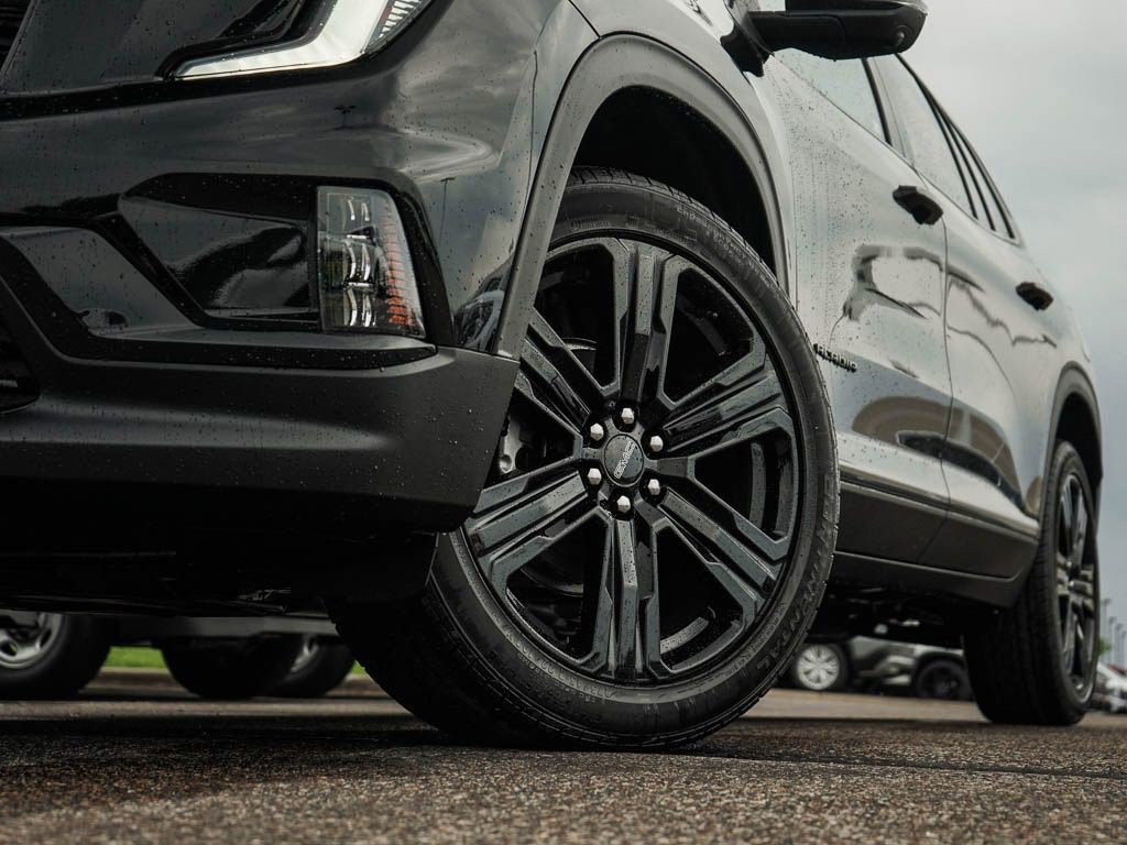 New 2027 GMC Acadia Elevation w/ Black Edition AWD/4WD image 6
