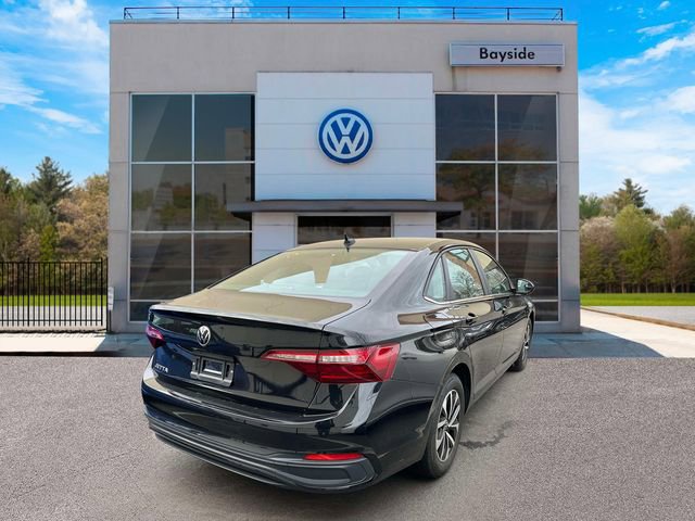 Certified 2024 Volkswagen Jetta S image 7