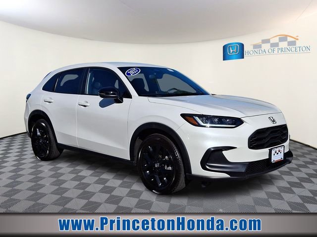 Certified 2025 Honda HR-V Sport image 1