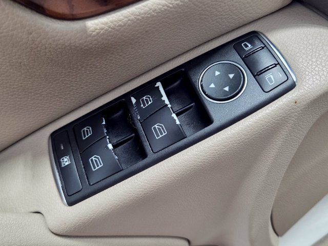 Used 2012 Mercedes-Benz C 300 4MATIC Sedan w/ Multimedia Pkg image 31