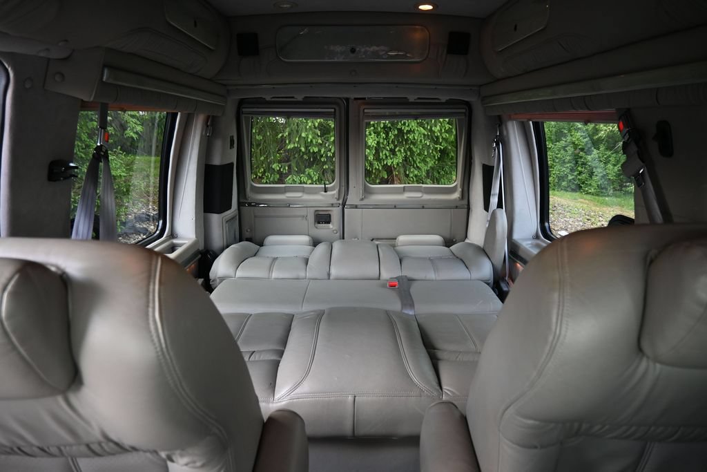 Used 2006 Ford E-150 and Econoline 150 RWD image 8