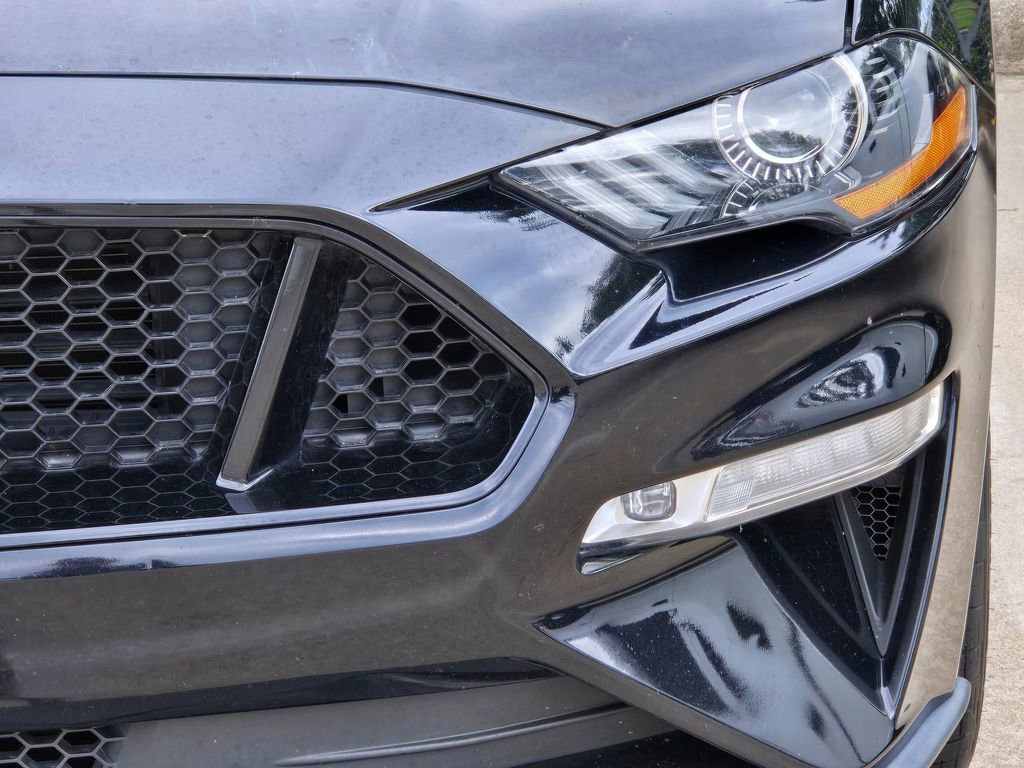 Used 2018 Ford Mustang GT Premium RWD image 10