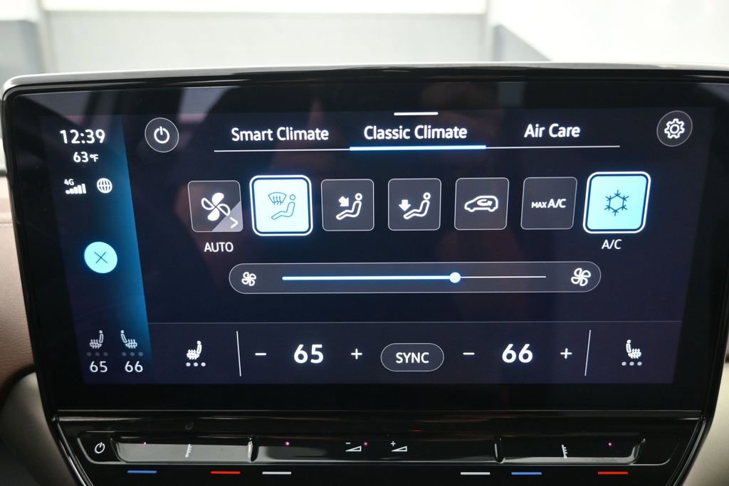 Used 2023 Volkswagen ID.4 Pro RWD image 17