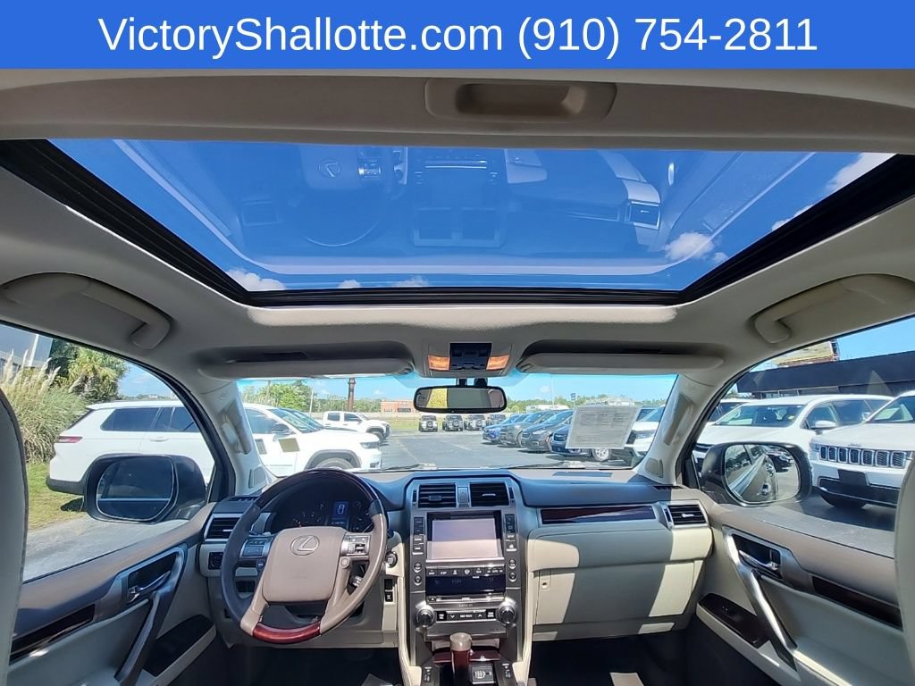 Used 2017 Lexus GX 460 Premium AWD/4WD image 5