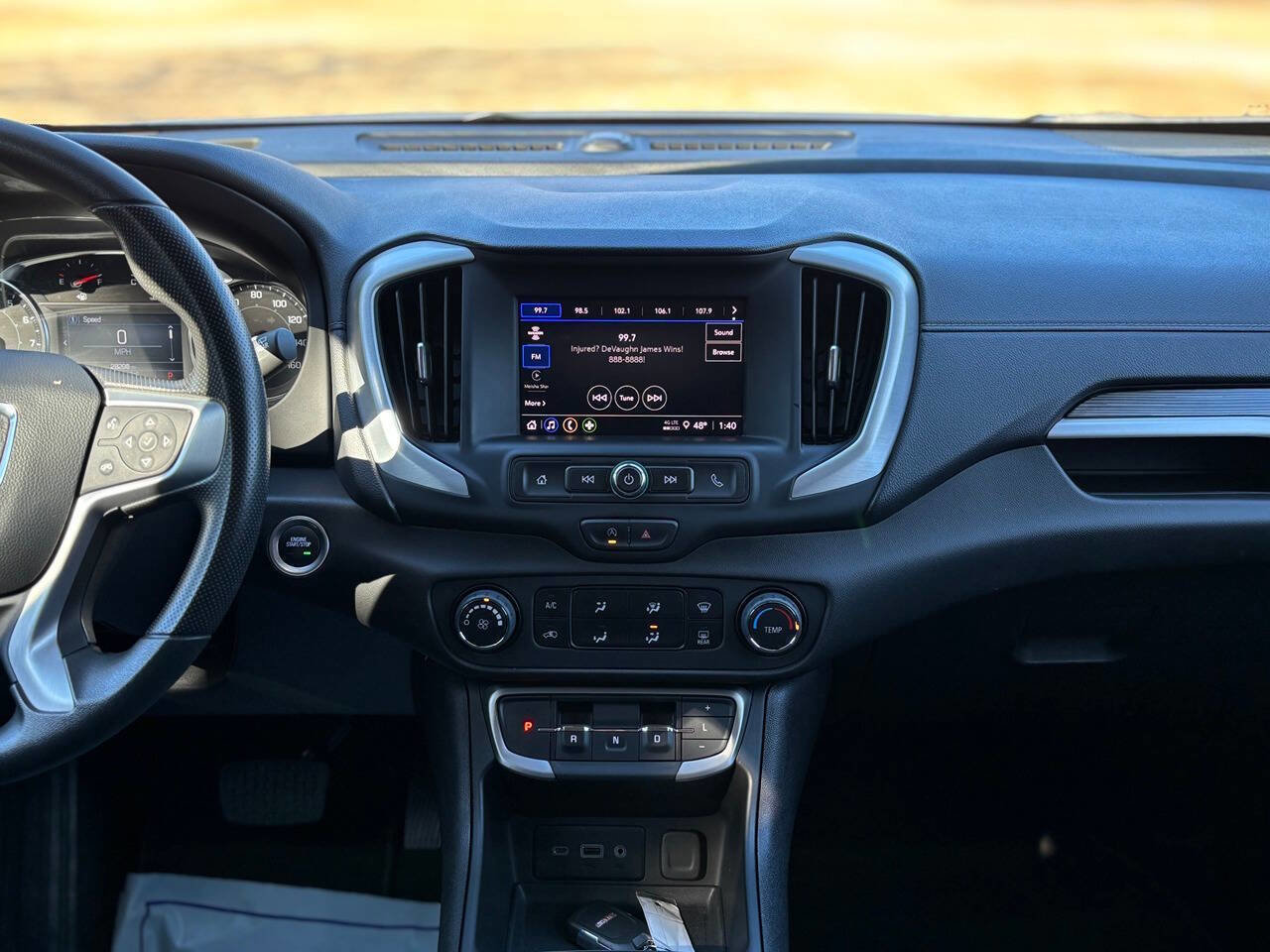 Used 2024 GMC Terrain SLE image 20