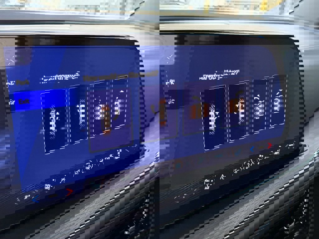 New 2026 Chevrolet Suburban LT w/ LPO, Dark Essentials Package image 21