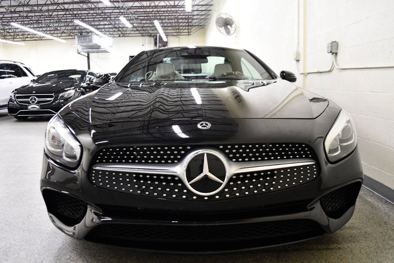 Used 2019 Mercedes-Benz SL 550 image 27