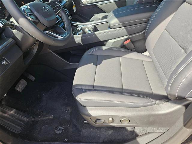 New 2026 Chevrolet Traverse LT w/ Midnight/Sport Edition image 4