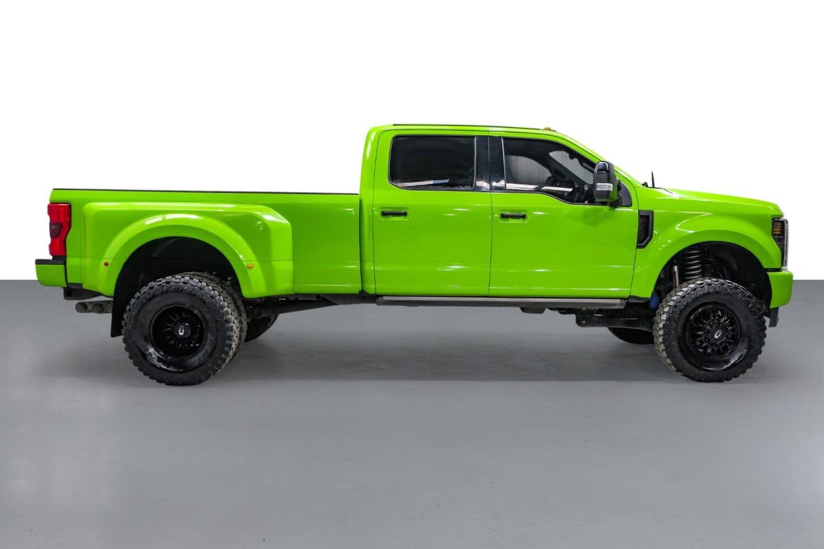 Used 2017 Ford F350 Platinum w/ Platinum Ultimate Package image 5