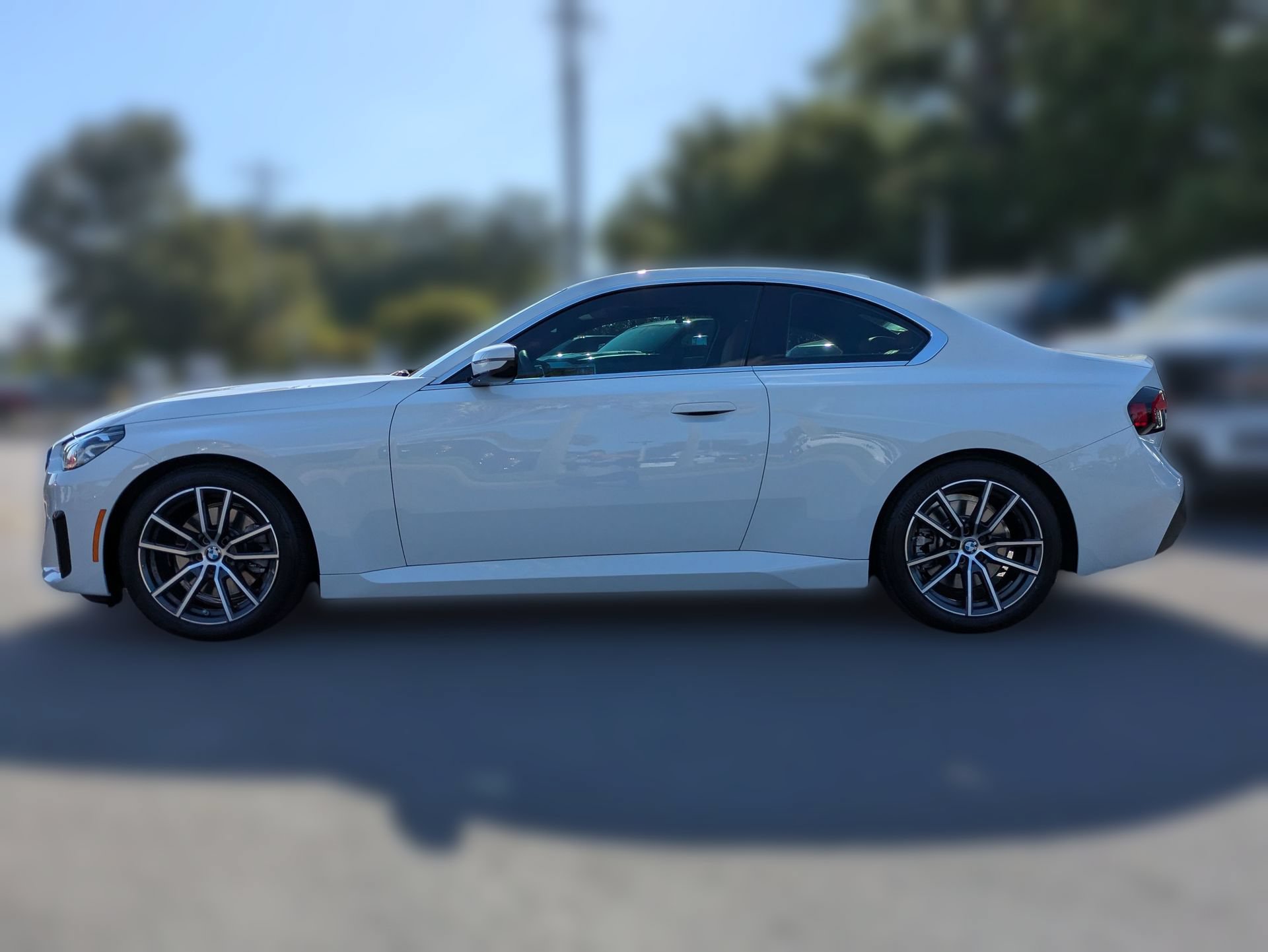Used 2022 BMW 230i Coupe w/ Premium Package 2 RWD image 9