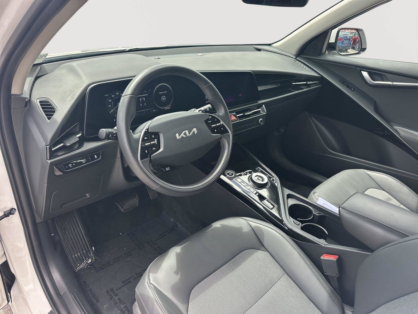 Used 2024 Kia Niro Wind FWD image 11