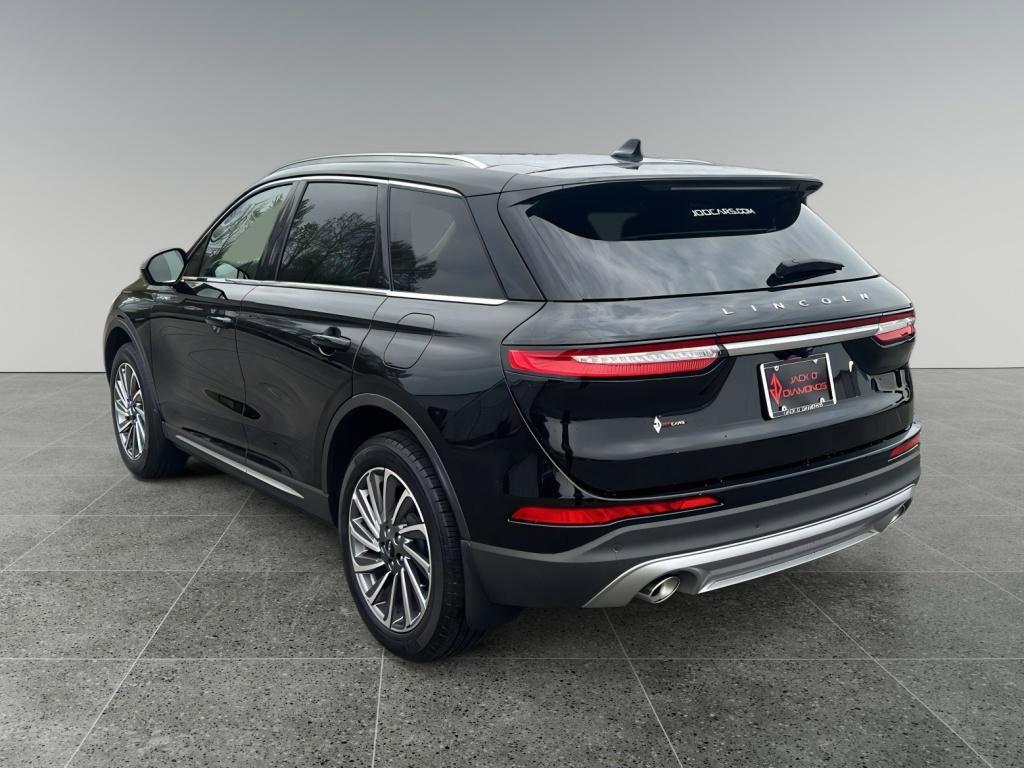 Certified 2023 Lincoln Corsair Reserve image 4