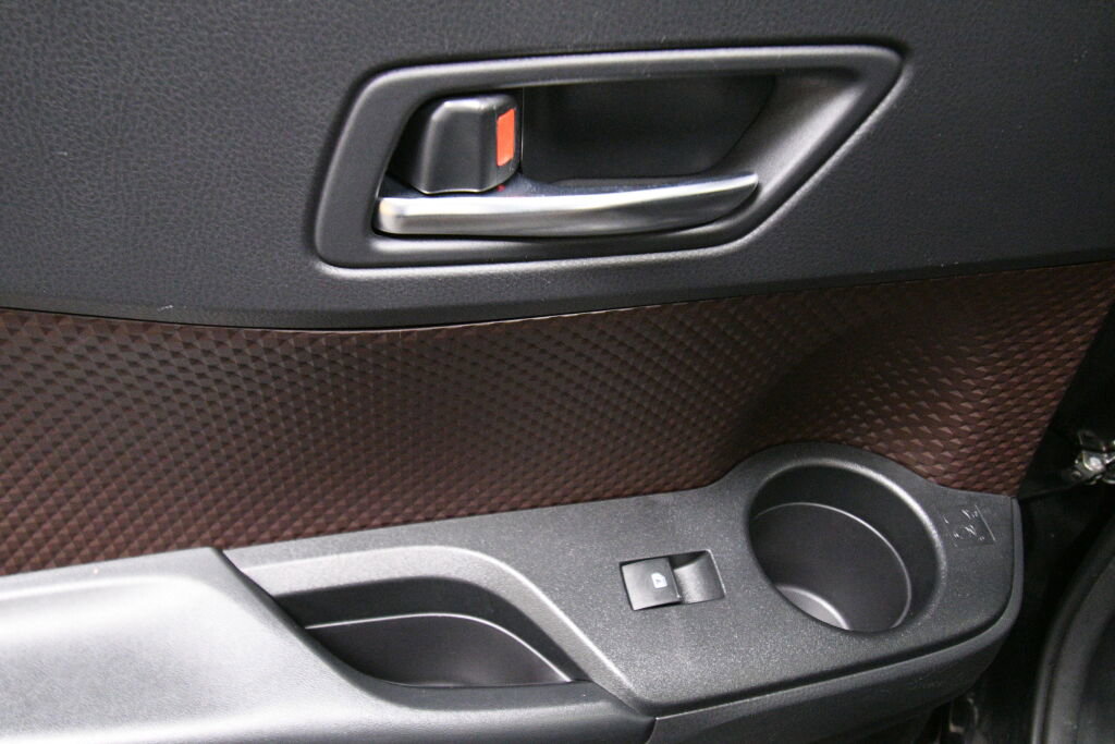 Used 2019 Toyota C-HR Limited image 21