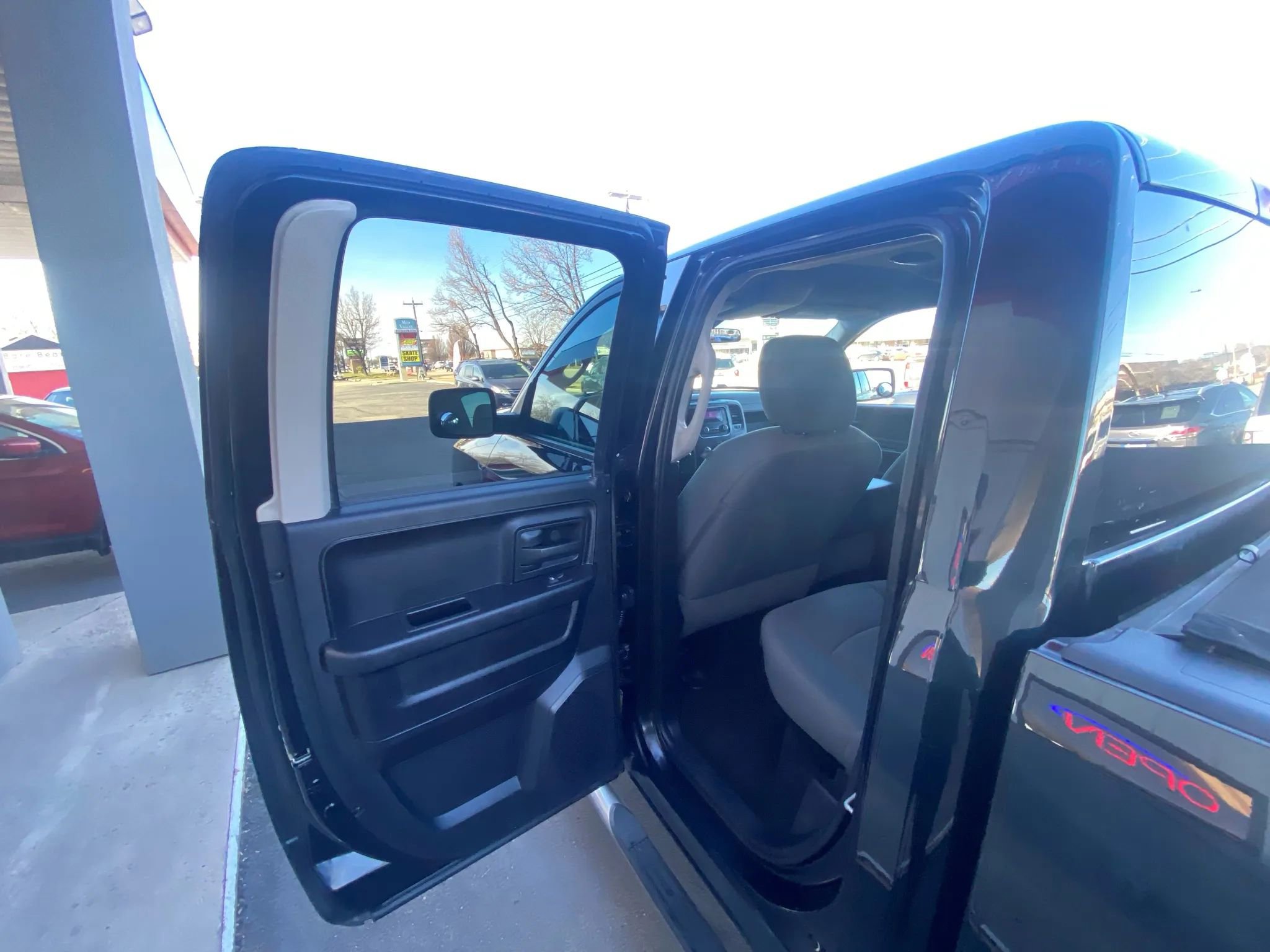 Used 2015 RAM 1500 Tradesman w/ Popular Equipment Group image 21