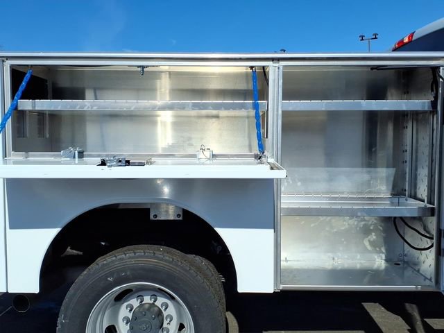 New 2024 RAM 4500 Tradesman image 29